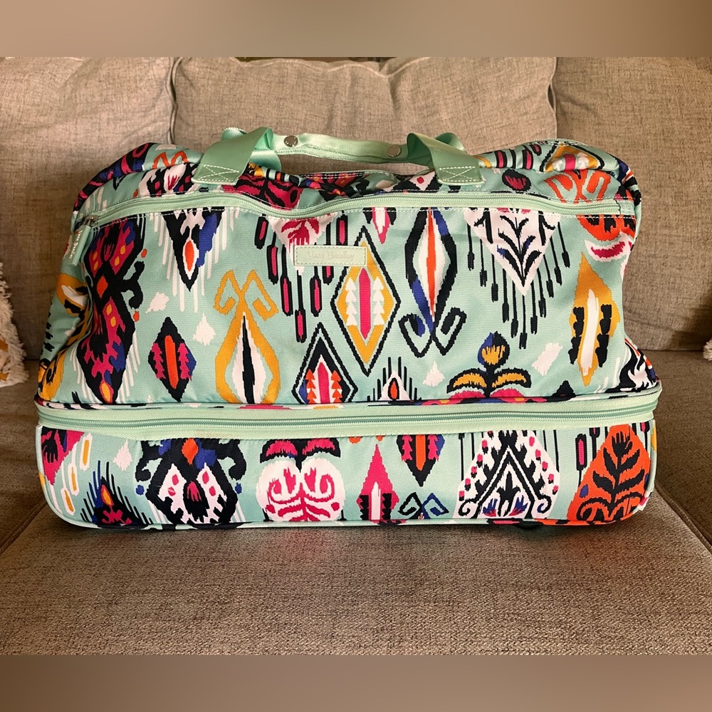 Vera Bradley Wheeled “Lighten Up” Tote in Pueblo.  NWOT.
